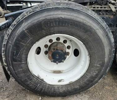 HUB PILOT NA Hub for a 2022 Freightliner Cascadia 126