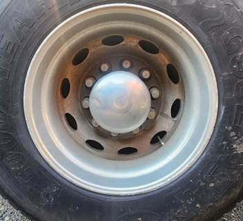 HUB PILOT NA Hub for a 1999 Peterbilt 330