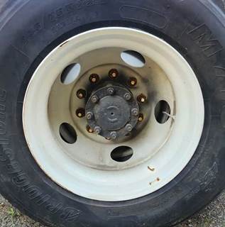 HUB PILOT NA Hub for a 2007 Freightliner COLUMBIA 120