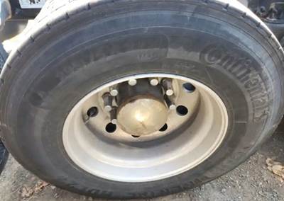 HUB PILOT NA Hub for a 2018 Freightliner Cascadia 125