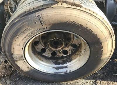 HUB PILOT NA Hub for a 2018 Freightliner Cascadia 125