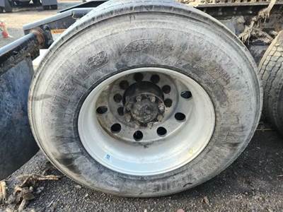 HUB PILOT NA Hub for a 2018 Freightliner Cascadia 125