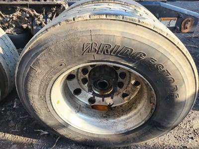 HUB PILOT NA Hub for a 2018 Freightliner Cascadia 125