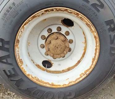 HUB PILOT NA Hub for a 2013 International WorkStar 7600