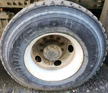 HUB PILOT NA Hub for a 2001 Volvo ACL Autocar