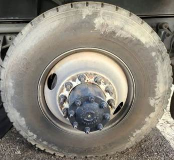 HUB PILOT NA Hub for a 2015 Hino 338