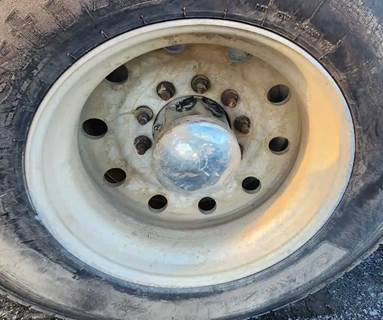 HUB PILOT NA Hub for a 2001 Western Star 4900E
