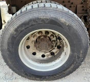 HUB PILOT NA Hub for a 2003 International 7500