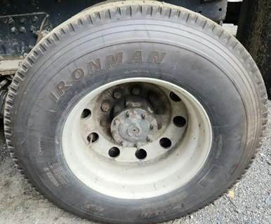 HUB PILOT NA Hub for a 2006 Sterling L9500