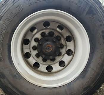 HUB PILOT NA Hub for a 2012 Freightliner Cascadia 113