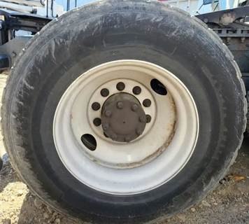 HUB PILOT NA Hub for a 2015 Kenworth T680