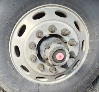 HUB PILOT NA Hub for a 2013 Peterbilt 386