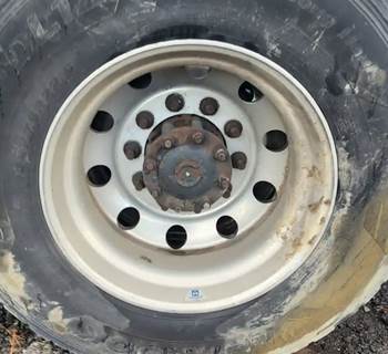 HUB PILOT NA Hub for a 2018 Kenworth T680