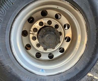 HUB PILOT NA Hub for a 2020 Freightliner M2 106