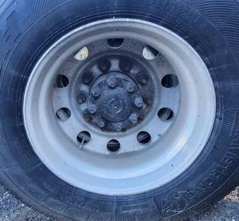 HUB PILOT NA Hub for a 2007 Volvo VNL