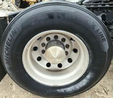 HUB PILOT NA Hub for a 2020 Freightliner Cascadia 126