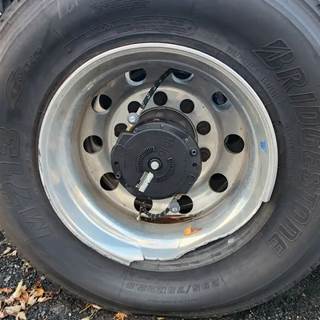 HUB PILOT NA Hub for a 2022 Volvo VNL