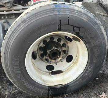 HUB PILOT NA Hub for a 2015 Freightliner Cascadia 125