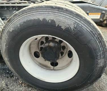 HUB PILOT NA Hub for a 2015 Freightliner Cascadia 125