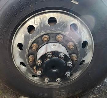 HUB PILOT NA Hub for a 2020 Freightliner Cascadia 126