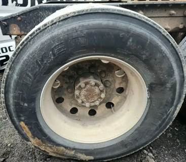 HUB PILOT NA Hub for a 2016 Mack CHU613