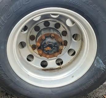 HUB PILOT NA Hub for a 2014 Freightliner Cascadia 113