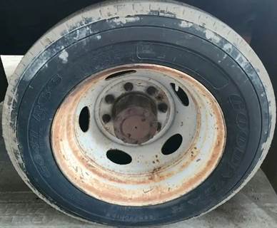 HUB PILOT NA Hub for a 2002 Ford F-550