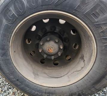 HUB PILOT NA Hub for a 2011 Freightliner Cascadia 113