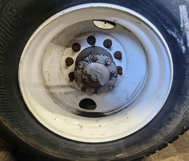 HUB PILOT NA Hub for a 2006 Mack CHN613