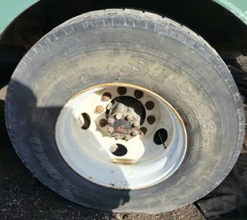 HUB PILOT NA Hub for a 2006 International 4400