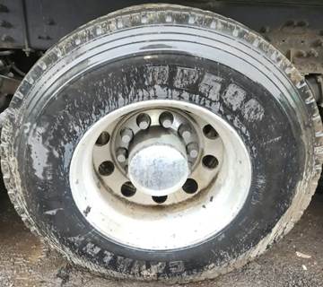 HUB PILOT NA Hub for a 2000 Sterling L9522