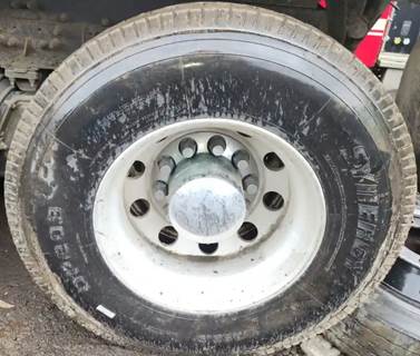 HUB PILOT NA Hub for a 2000 Sterling L9522