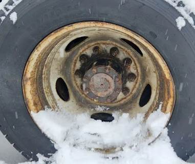 HUB PILOT NA Hub for a 2013 International TERRASTAR