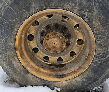 HUB PILOT NA Hub for a 2013 Mack CHU613