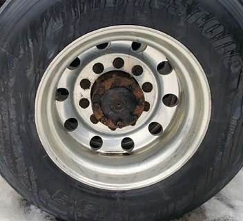 HUB PILOT NA Hub for a 2016 Western Star 4700