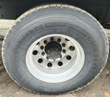 HUB PILOT NA Hub for a 2020 International MV607