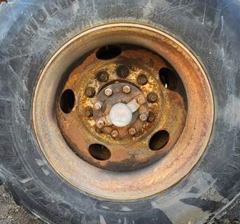 HUB PILOT NA Hub for a 2009 Kenworth T300