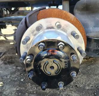 HUB PILOT NA Hub for a 2023 Peterbilt 579