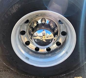 HUB PILOT NA Hub for a 2018 Western Star 5700