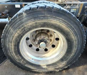 HUB PILOT NA Hub for a 2014 Kenworth T800