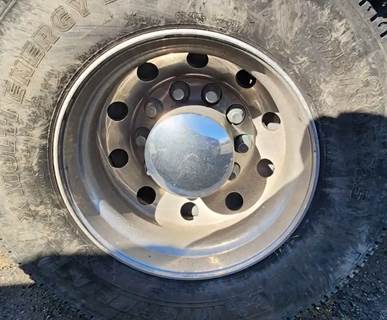 HUB PILOT NA Hub for a 2020 Freightliner Cascadia 126