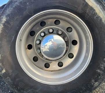 HUB PILOT NA Hub for a 2020 Freightliner Cascadia 126