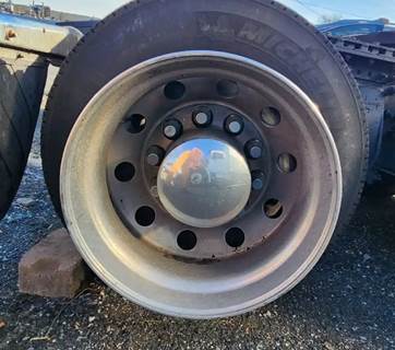 HUB PILOT NA Hub for a 2020 Freightliner Cascadia 126