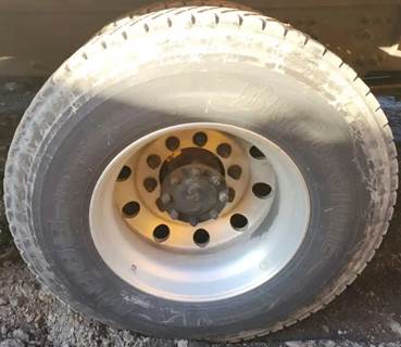 HUB PILOT NA Hub for a 2019 Freightliner M2 106