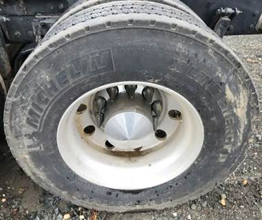 HUB PILOT NA Hub for a 2017 Kenworth T680