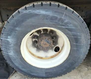 HUB PILOT NA Hub for a 2000 Sterling L7500