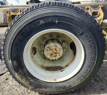 HUB PILOT NA Hub for a 1986 International COF-9670