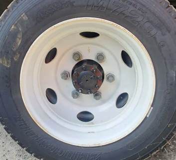 HUB PILOT NA Hub for a 2021 Isuzu NPR-HD