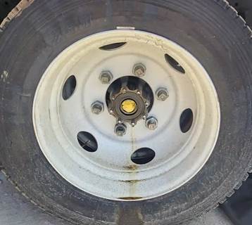 HUB PILOT NA Hub for a 2021 Isuzu NPR-HD