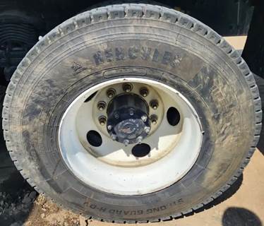 HUB PILOT NA Hub for a 2008 Sterling L9500